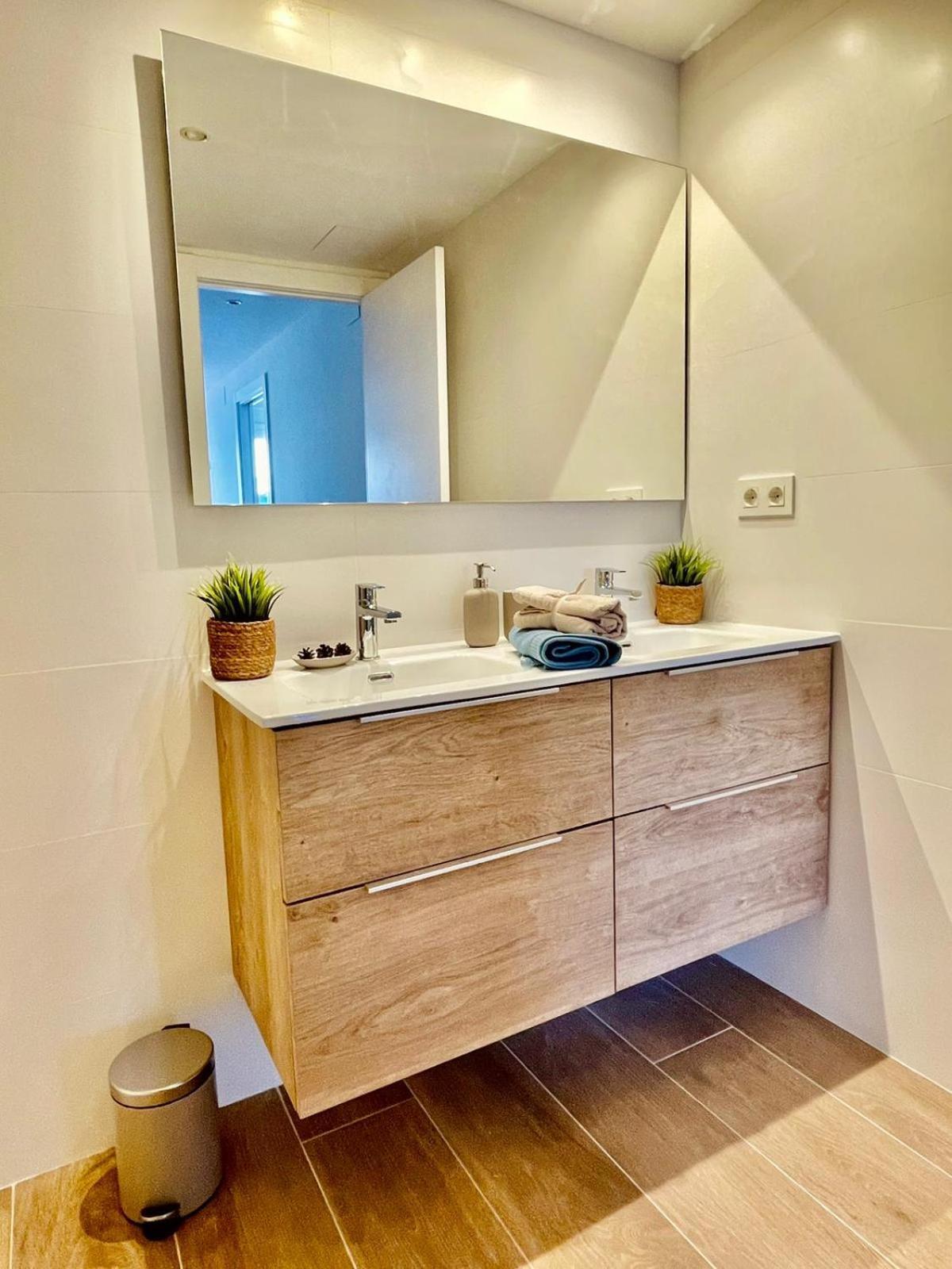 Femina Blue Apartment Cambrils Exterior foto