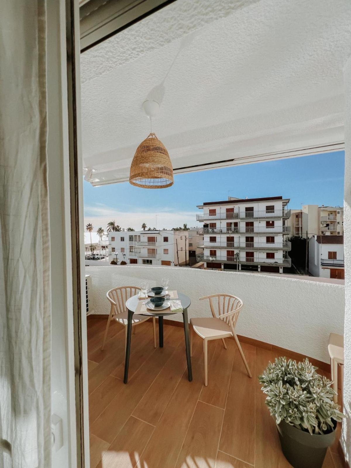 Femina Blue Apartment Cambrils Exterior foto